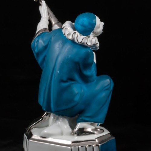 Пьеро с гитарой, Дрезден, Германия, 1920 гг