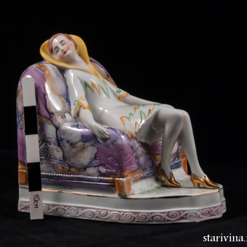 Девушка отдыхающая на кресле, Unger, Schneider & Cie, Германия, 1920-30 гг