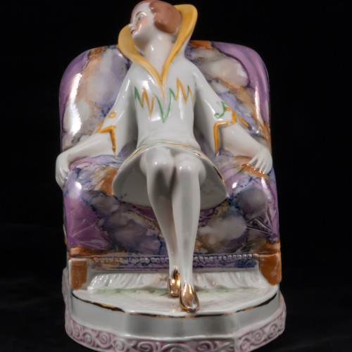 Девушка отдыхающая на кресле, Unger, Schneider & Cie, Германия, 1920-30 гг