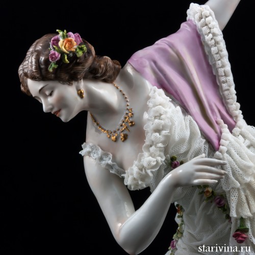 Дама с розовым шарфом, кружевная, Volkstedt, Германия, 1915-34 гг