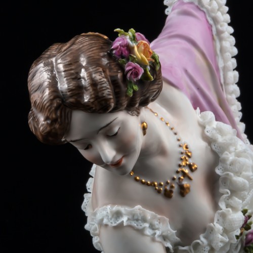 Дама с розовым шарфом, кружевная, Volkstedt, Германия, 1915-34 гг