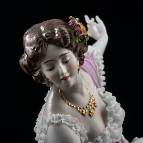 Дама с розовым шарфом, кружевная, Volkstedt, Германия, 1915-34 гг