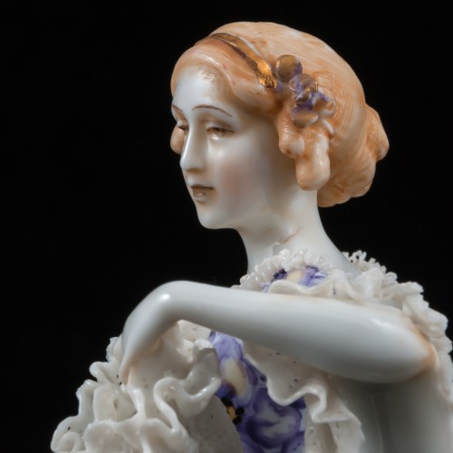 Танцовщица в платье с сиреневым лифом, кружевная, E. A. Muller, Германия, до 1927 г