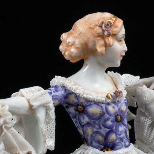 Танцовщица в платье с сиреневым лифом, кружевная, E. A. Muller, Германия, до 1927 г