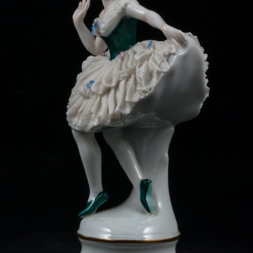 Балерина в пачке с зеленым лифом, кружевная, Volkstedt, Германия, 1915-36 гг