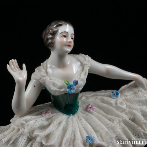 Балерина в пачке с зеленым лифом, кружевная, Volkstedt, Германия, 1915-36 гг