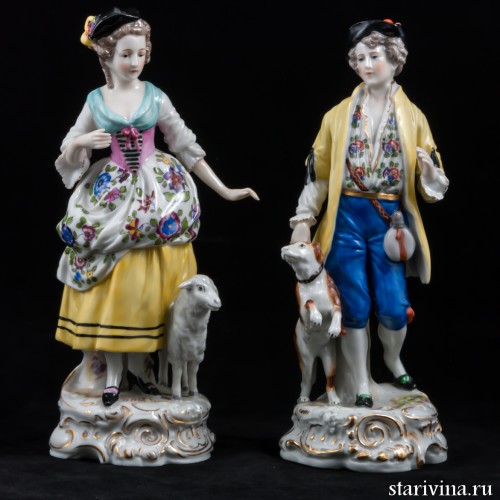 Пара в желтых костюмах с собакой и овечкой, Goebel, Германия, 1935-37 гг