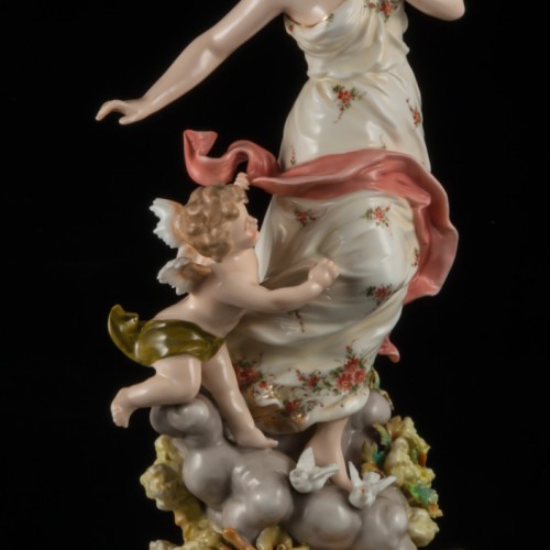 Девушка с Амуром, Volkstedt, Германия, 1886-1894 гг