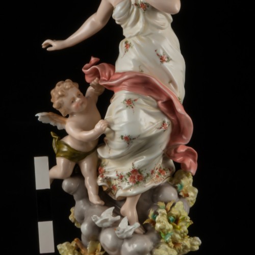 Девушка с Амуром, Volkstedt, Германия, 1886-1894 гг