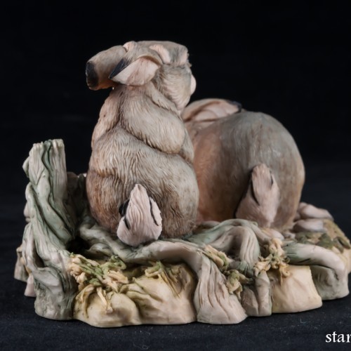 Два зайца на лужайке, Hawik, Великобритания, 1984 г