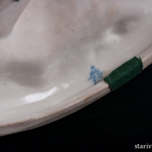 Большая романтическая пара с корзиной, Volkstedt, Германия, до 1935 г