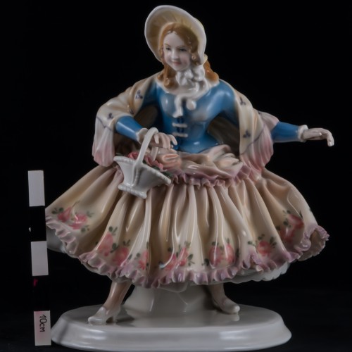 Девушка с корзиной цветов, Karl Ens, Германия, 1920-30 гг