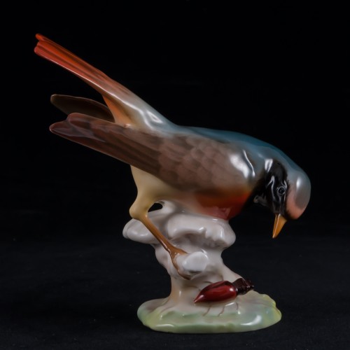 Птица горихвостка с жуком, Hutschenreuther, Германия