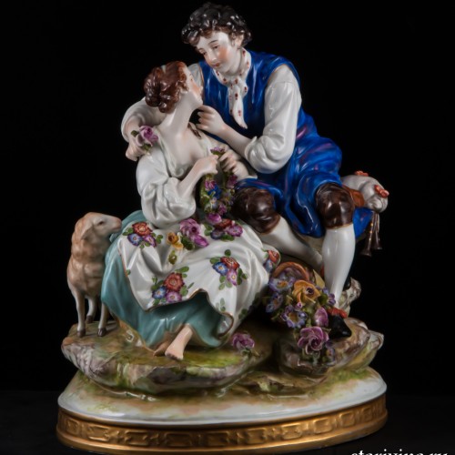 Пара с венком и овечкой, Дрезден, Германия, кон.19 - нач. 20 в