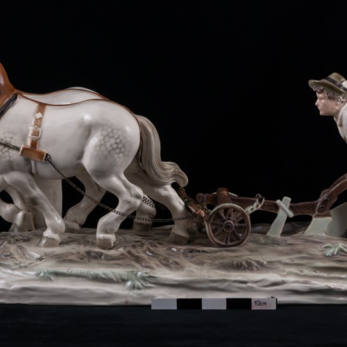 На пашне, Von Schierholz, Германия, сер. 20 в