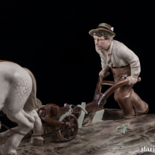 На пашне, Von Schierholz, Германия, сер. 20 в