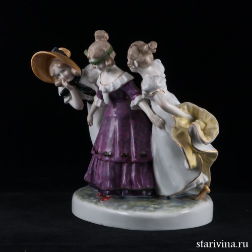 Девочки, играющие в жмурки, Karl Ens, Германия, 1930-40 гг