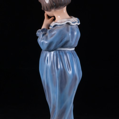 Девочка в ночной рубашке, Dahl Jensen, Дания