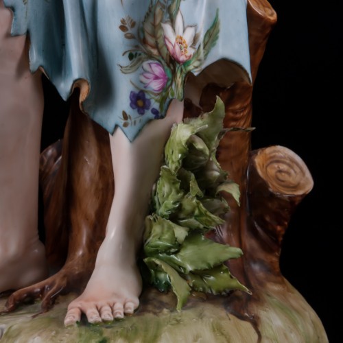 Девушка с кувшином, Италия, вт. пол. 20 в