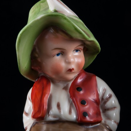 Мальчик в зеленой шляпе, Wagner & Apel, Германия, 1950 гг