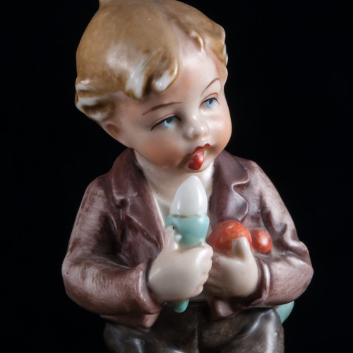 Мальчик с мороженым, Wagner & Apel, Германия, до 1949 г