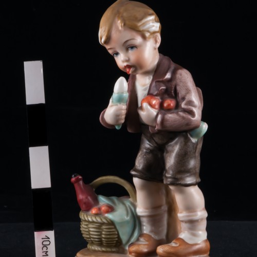 Мальчик с мороженым, Wagner & Apel, Германия, до 1949 г