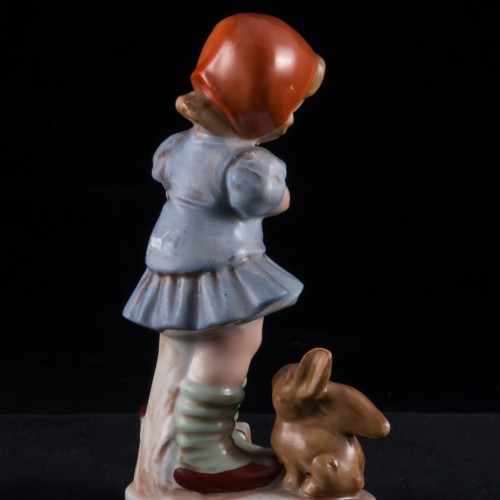Девочка с куклой и кроликом, Wagner & Apel, Германия, до 1949 г