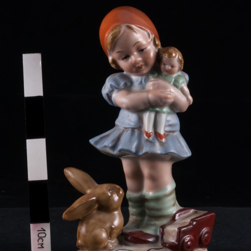 Девочка с куклой и кроликом, Wagner & Apel, Германия, до 1949 г