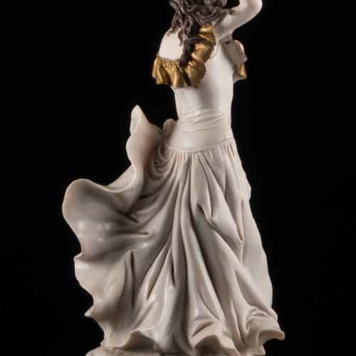 Танцовщица с бубном, Capodimonte, Италия, вт. пол. 20 в