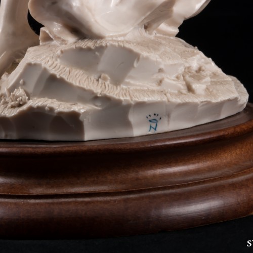 Танцовщица с бубном, Capodimonte, Италия, вт. пол. 20 в