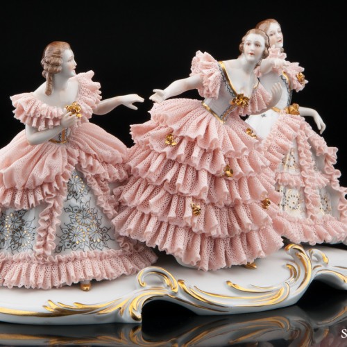 Три девушки в кружевных платьях, Muller & Co, Германия, нач. 20 в