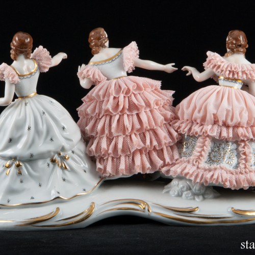 Три девушки в кружевных платьях, Muller & Co, Германия, нач. 20 в