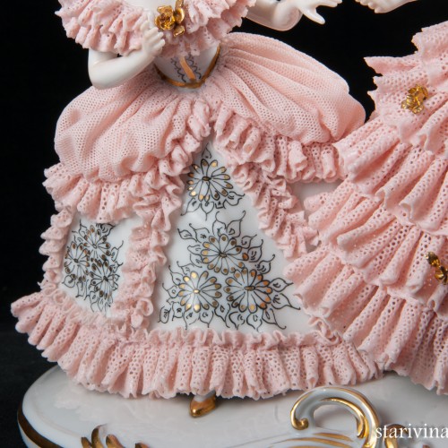 Три девушки в кружевных платьях, Muller & Co, Германия, нач. 20 в