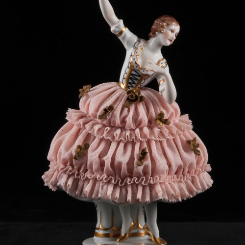 Танцующая девушка в кружевном платье, Muller & Co, Германия, нач. 20 в
