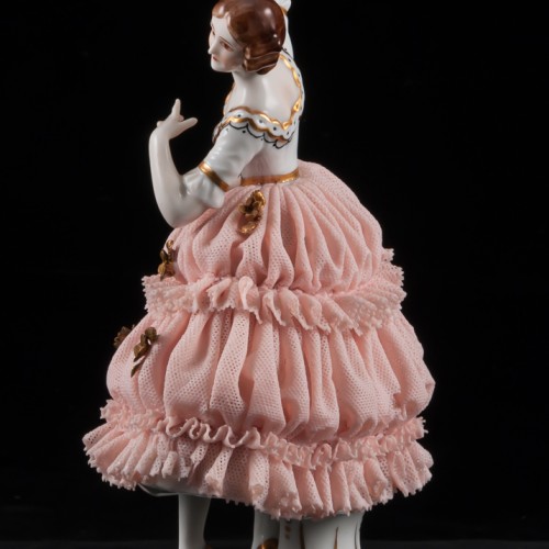 Танцующая девушка в кружевном платье, Muller & Co, Германия, нач. 20 в