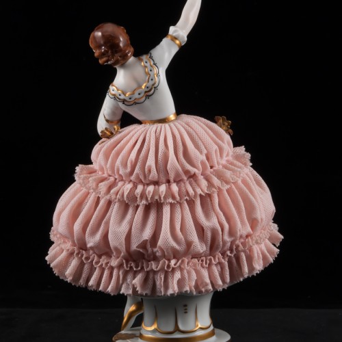 Танцующая девушка в кружевном платье, Muller & Co, Германия, нач. 20 в