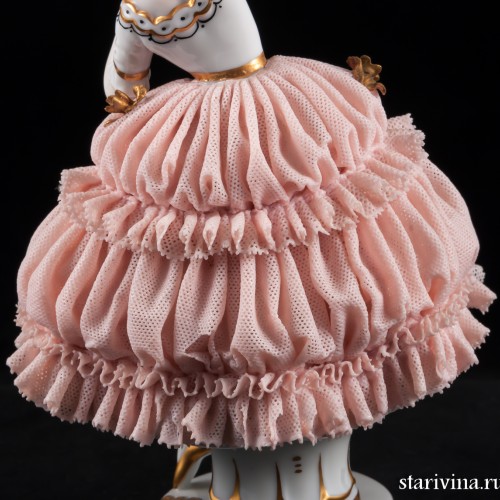 Танцующая девушка в кружевном платье, Muller & Co, Германия, нач. 20 в