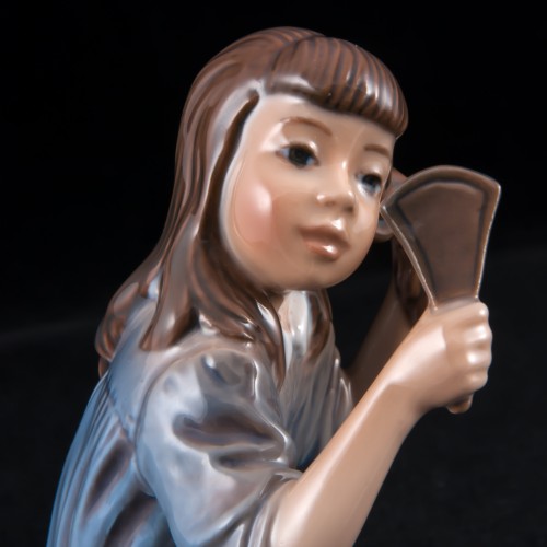 Девочка с зеркалом, Dahl Jensen, Дания