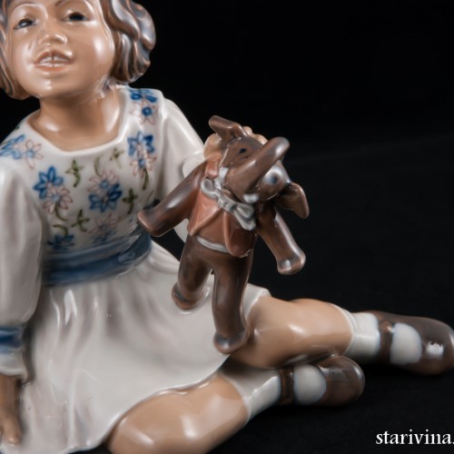 Девочка со слоником, Dahl Jensen, Дания