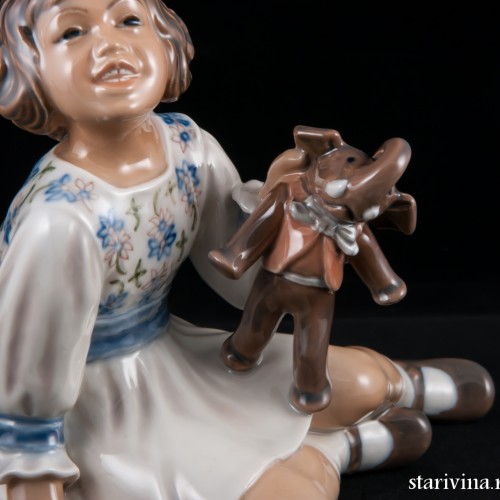 Девочка со слоником, Dahl Jensen, Дания