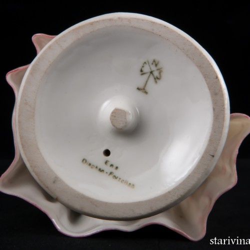 Девушка, завязывающая шляпку, Karl Ens, Германия, 1920-30 гг