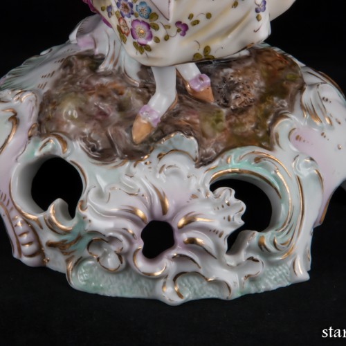 Подсвечник "Девушка в кружевном платке", E. A. Muller, Германия, 19 в