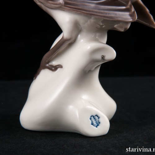 Птичка-малиновка, Nymphenburg, Германия, сер. 20 в