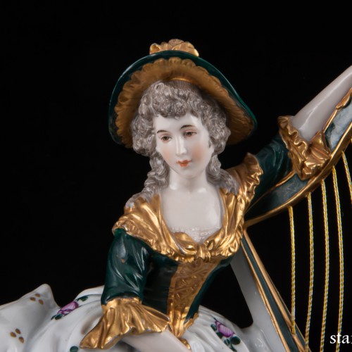 Дама с арфой, Дрезден, Германия, кон. 19 в