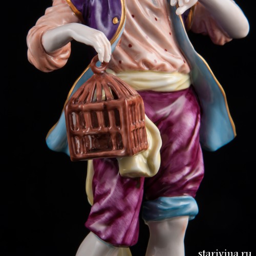 Пара с корзиной цветов и птичкой, Volkstedt, Германия, вт. пол. 20 в