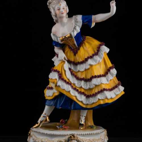 Танцовщица в сине-желтом платье, E. A. Muller, Германия, до 1927 г