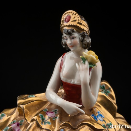 Балерина в золотом платье, Volkstedt, Германия, до 1935 г
