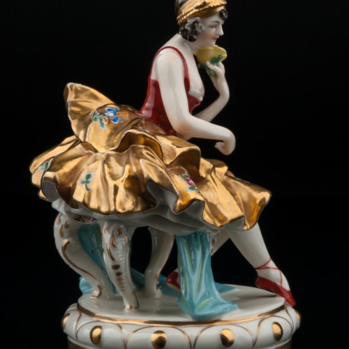 Балерина в золотом платье, Volkstedt, Германия, до 1935 г