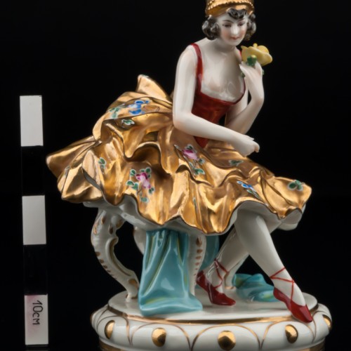 Балерина в золотом платье, Volkstedt, Германия, до 1935 г