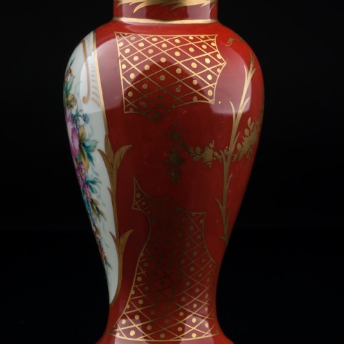 Фарфоровая Ваза, Франция, 19 в.